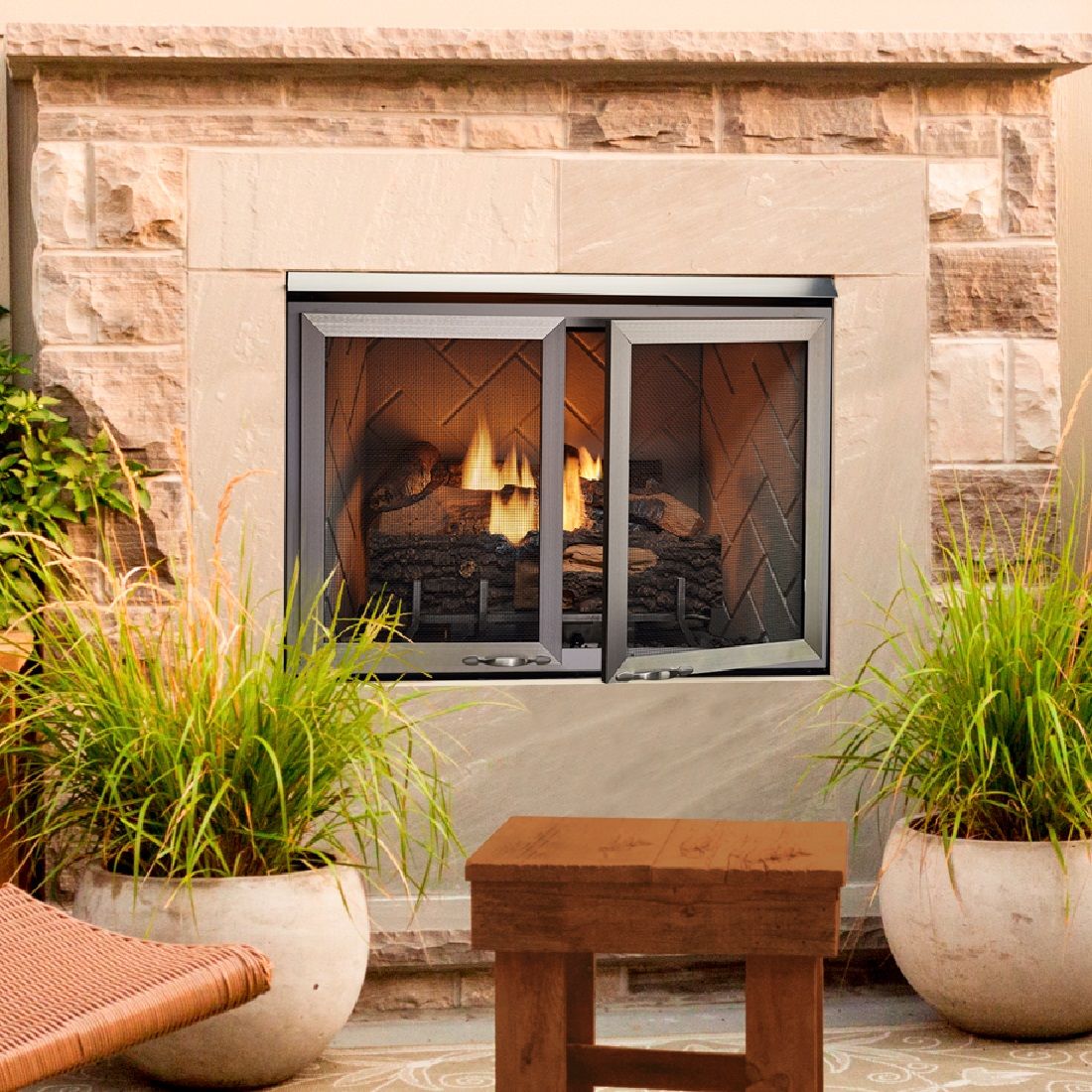 Outdoor Lifestyles Gas Burning Fireplace | Herringbone Refractory | Vesper 42